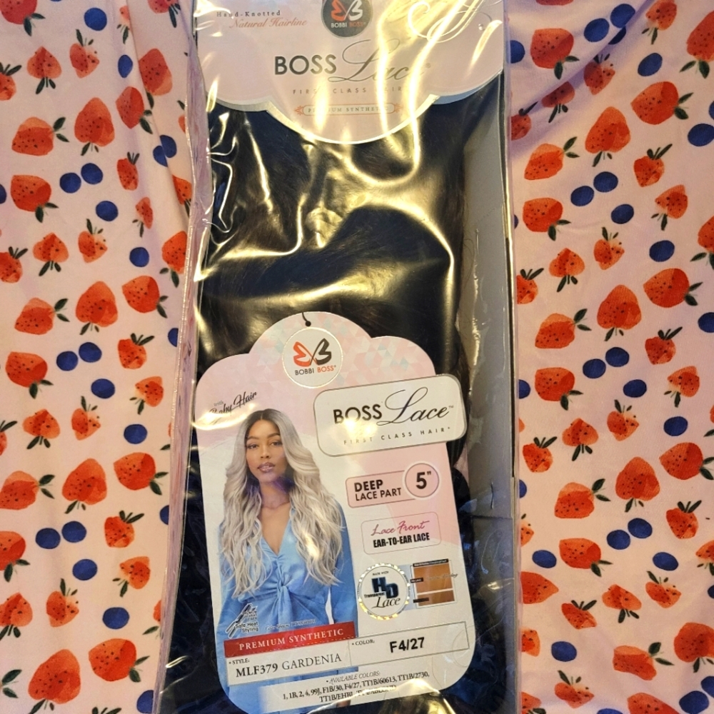 Bobbi Boss / Lace Front / MLF379 Gardenia/ F4/27 Final Sale! End of year sale!